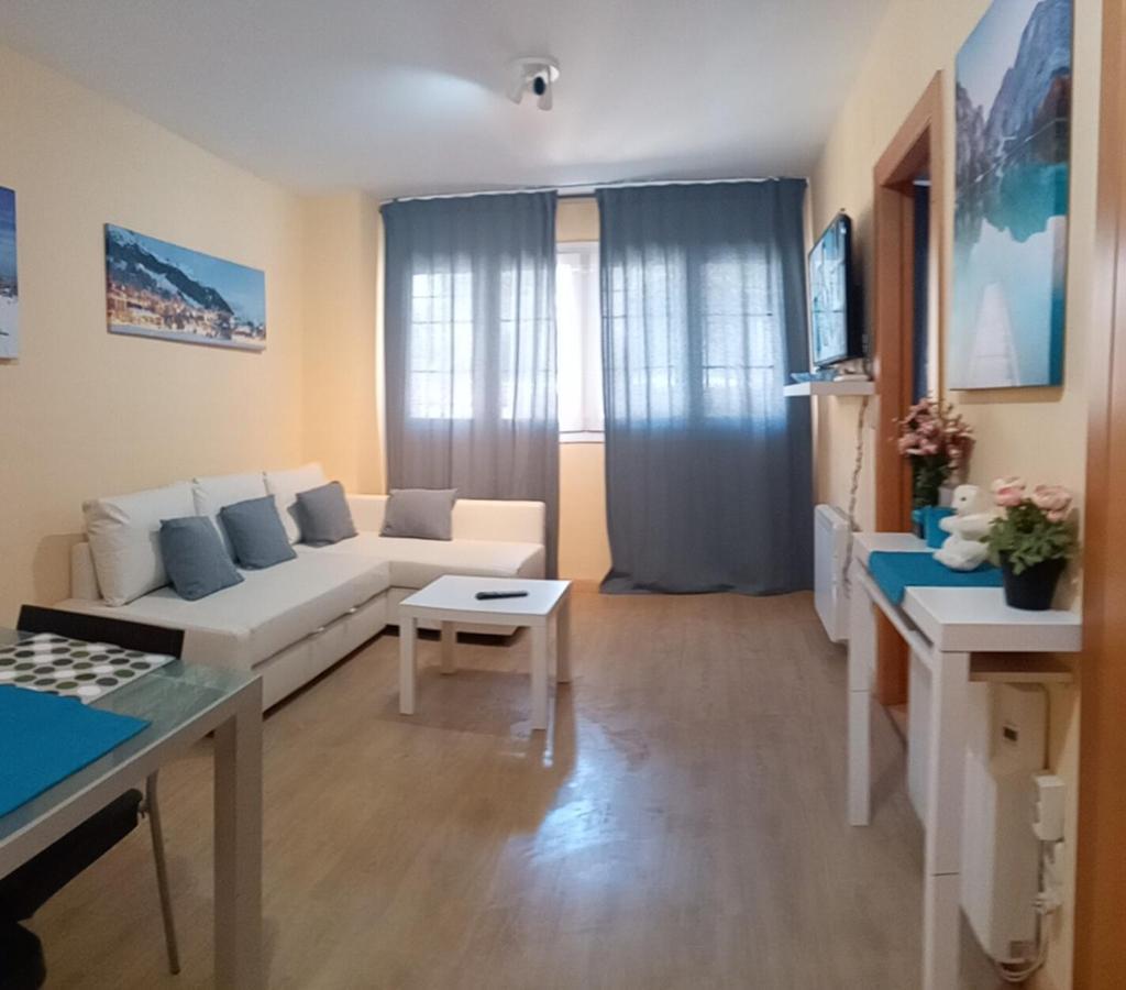 Gran Maribel Arttyco, Piscina, Sauna Y Jacuzzi Sierra Nevada Bagian luar foto